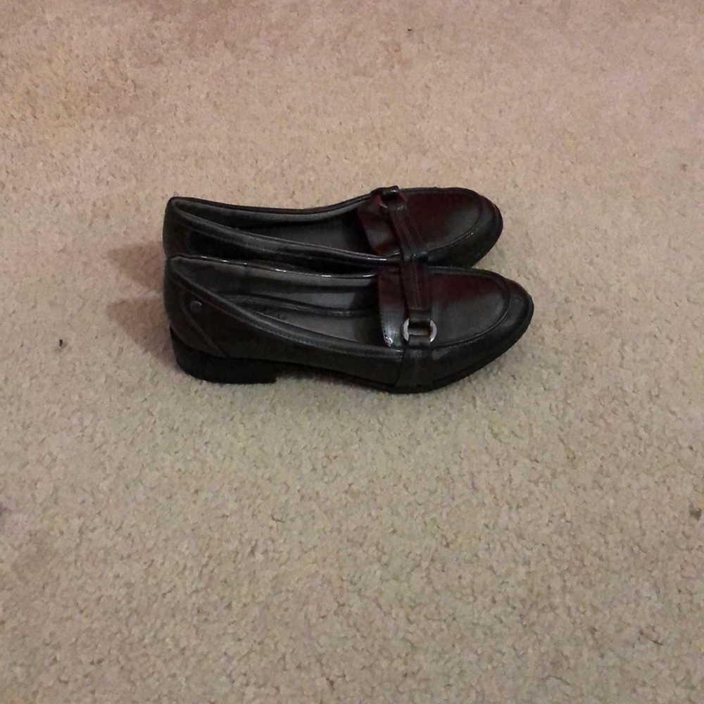 Shoes - Picture 2 of 3